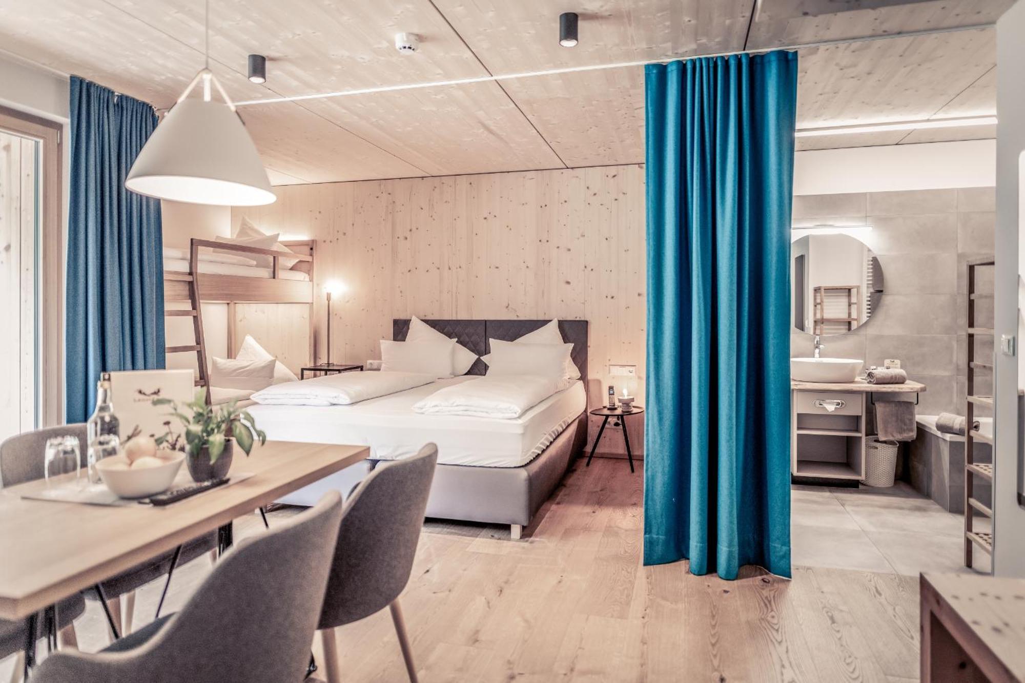 Boutique Hotel Lechzeit Elmen Екстериор снимка