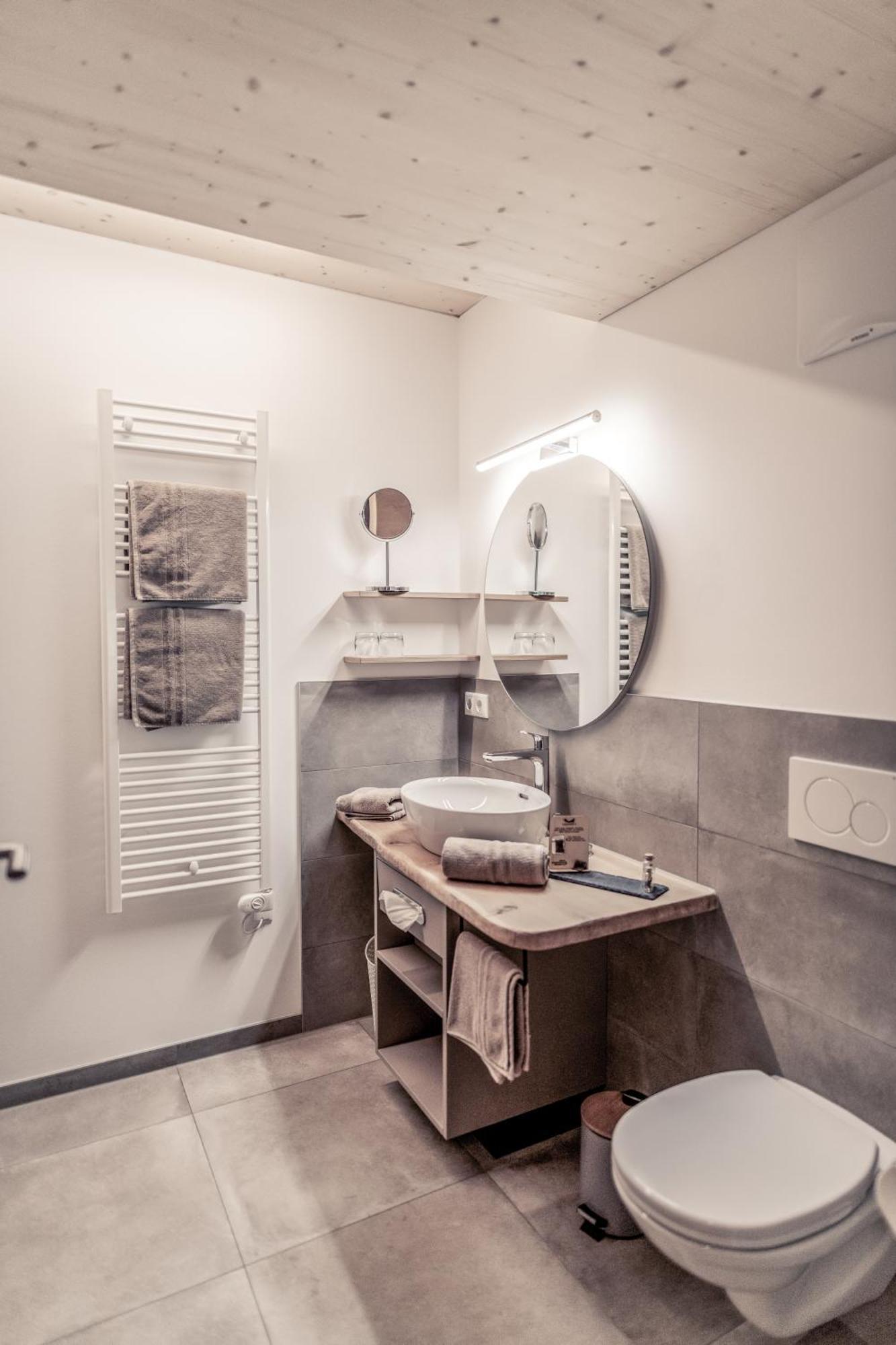 Boutique Hotel Lechzeit Elmen Екстериор снимка